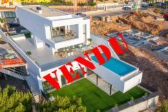 villa-de-lumiere-et-despace-a-vendre-en-espagne