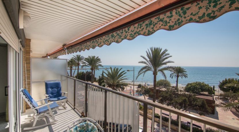 3-appartement-face-plage-a-vendre-espagne