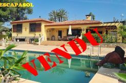 belle-villa-mediterraneenne-a-vendre-elche