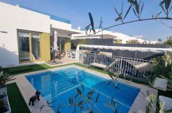 villa-recente-à-vendre-à-vistabella-golf