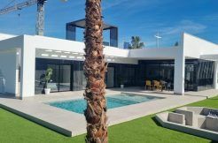 magnifique-plain-pied-neuf-la-finca-golf-a-vendre