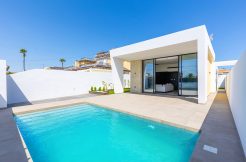 Villa neuve plain pied meublée équipée Torrevieja