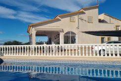 grande-villa-de-6-chambres-elche-alicante