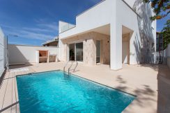 Maison individuelle neuve piscine à vendre alicante