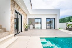 Maison neuve plain pied à Roldan