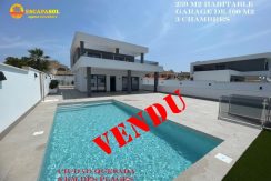 villa-neuve-terminee-piscine-garage-ciudad-quesada