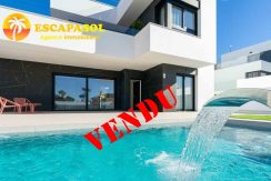 villa-neuve-agatha-piscine-a-vendre