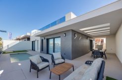 villa-neuve-garage-torrevieja